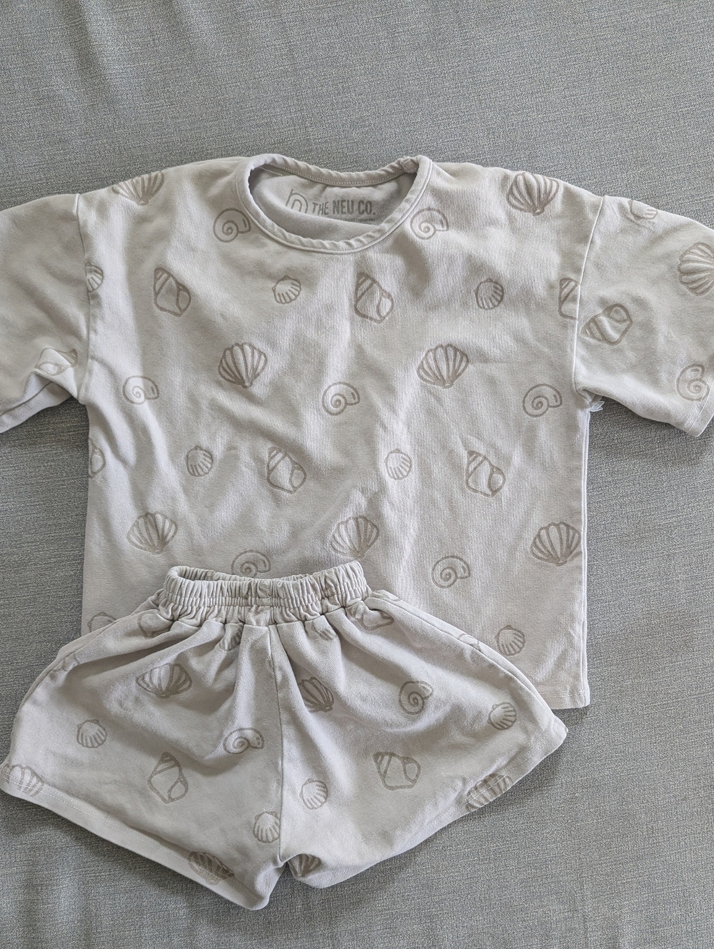 The Neu Co Set Size 18-24 months